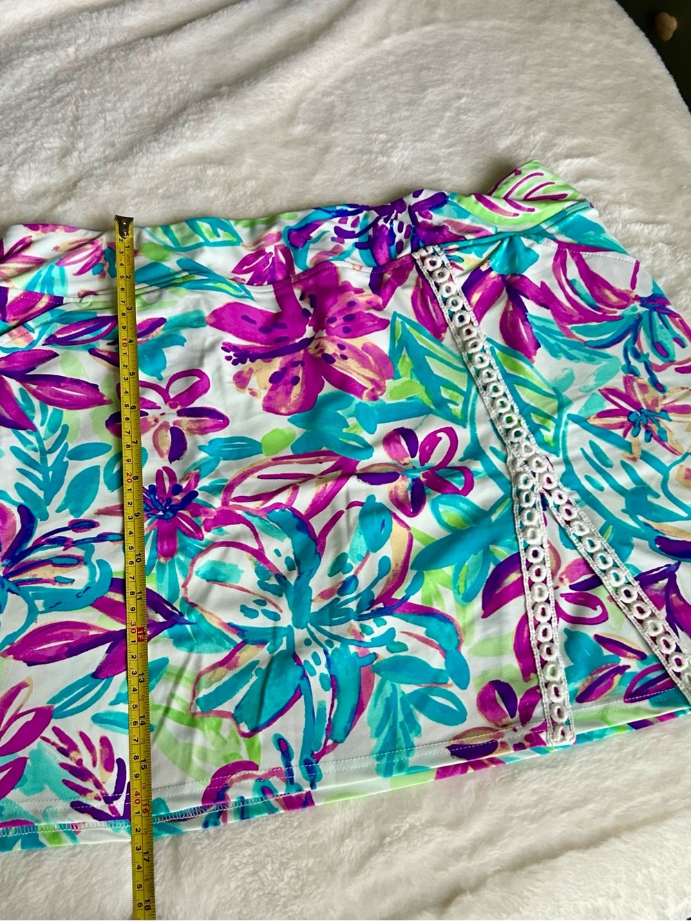 Aryeh Floral Sport Skirt/Skort in vibrant floral pattern. - Picture 4 of 7